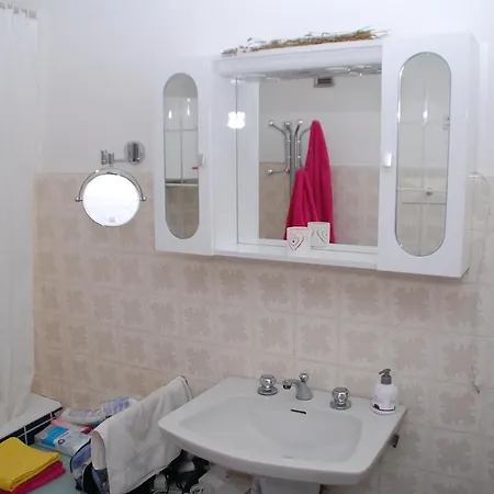 בית כפרי Carst House 13 Andreja Štanjel