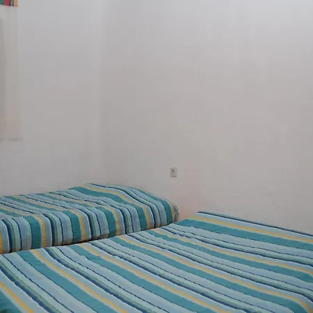 Carst House 13 Andreja בית כפרי *